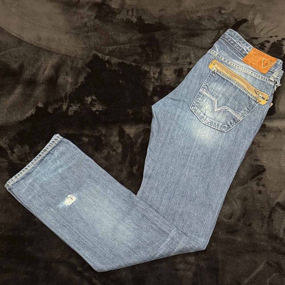 Vintage GUESS Men's Distressed Denim Jeans - Picture 13 of 13